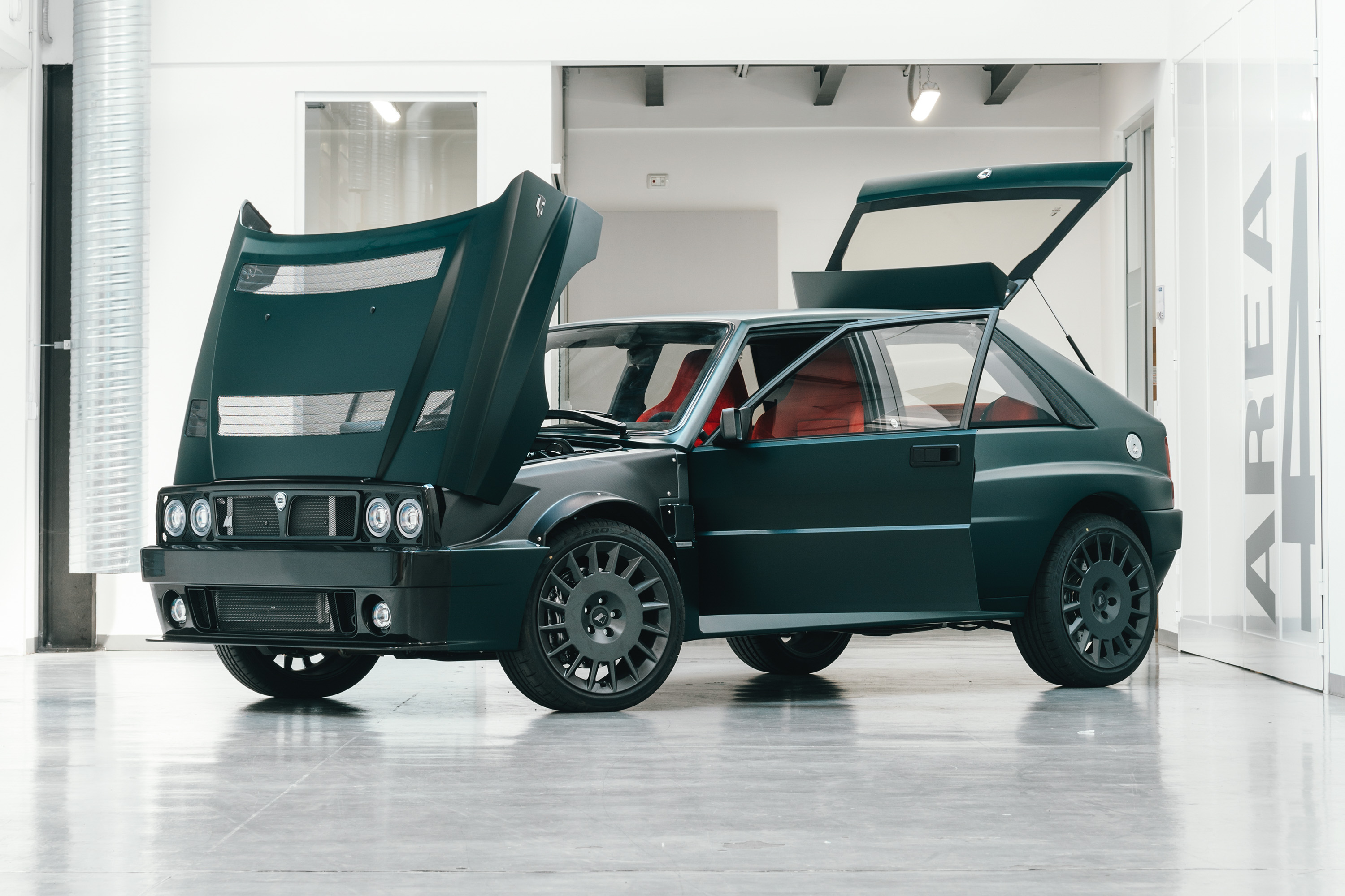Lancia Delta Futurista  Podium Advanced Technologies